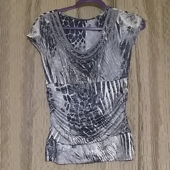 Top - Picture 2 of 6